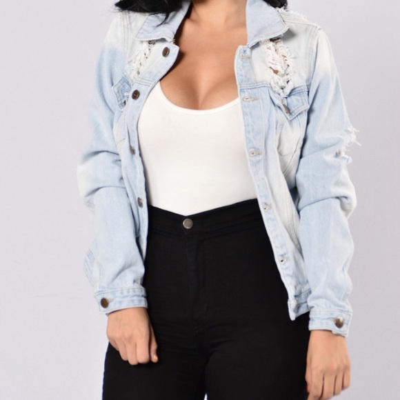 Iconic Denim Jacket - Light - Picture 2 of 4